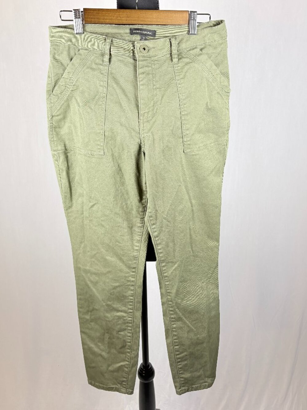 Banana Republic | Utility Pocket Straight Pants | 10 | Safari Green Stretch